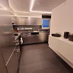 Le Bijou Lintheschergasse / Hb * Zurich