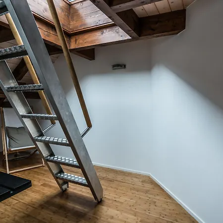 Le Bijou Lintheschergasse / Hb * زيورخ