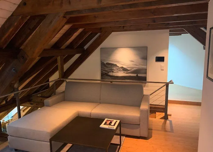 Le Bijou Lintheschergasse / Hb