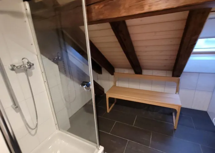 Le Bijou Lintheschergasse / Hb * Цюрих