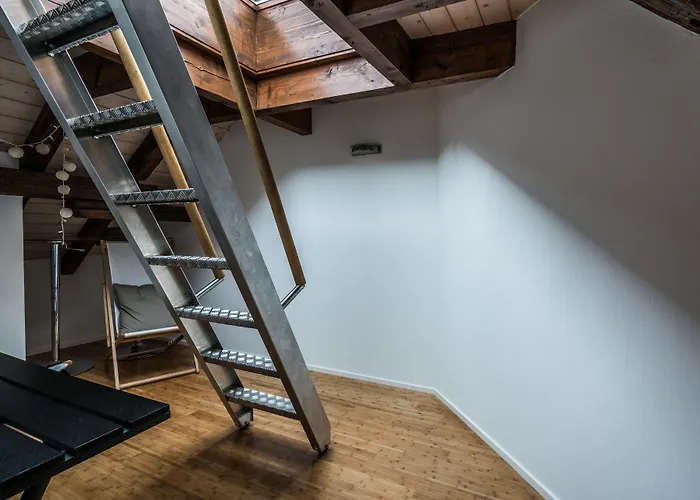 Le Bijou Lintheschergasse / Hb * زيورخ