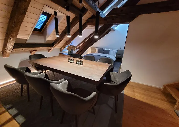 Le Bijou Lintheschergasse / Hb * Цюрих