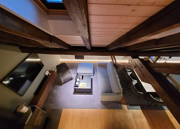 Le Bijou Lintheschergasse / Hb *