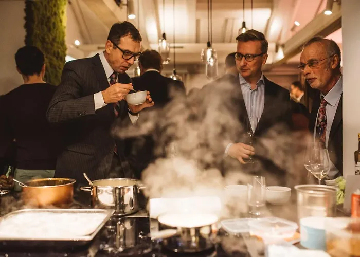 Le Bijou Lintheschergasse / Hb *