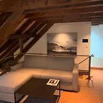 Le Bijou Lintheschergasse / Hb