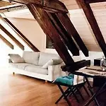 Le Bijou Lintheschergasse / Hb * Zürich