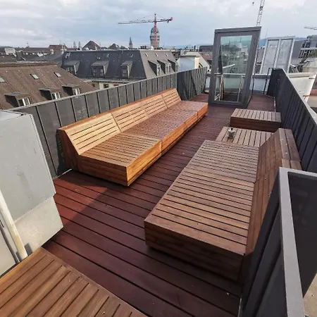 Le Bijou Lintheschergasse / Hb Daire *