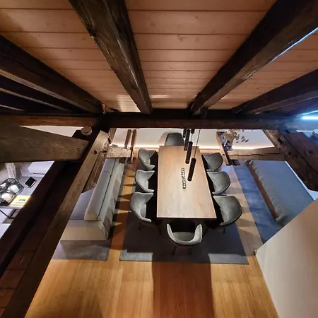 Le Bijou Lintheschergasse / Hb Apartman