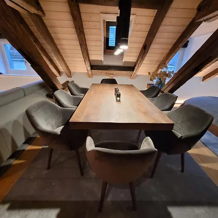 Le Bijou Lintheschergasse / Hb Apartman