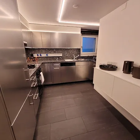 Le Bijou Lintheschergasse / Hb *